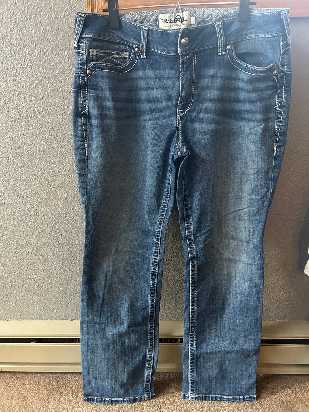 Ariat R.E.A.L. Women's Straight Leg Jeans Size 33 Waist